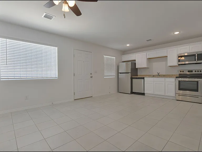 4626 Maxwell Ave — Photo 10
