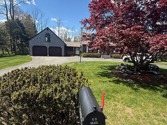 2nd image of 278 Prospect Hill St