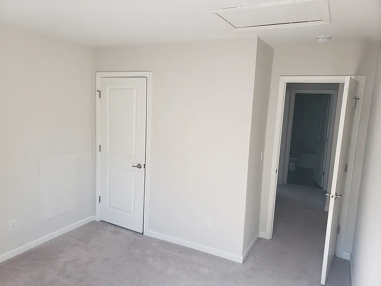 912 Fancher Ln — Photo 11