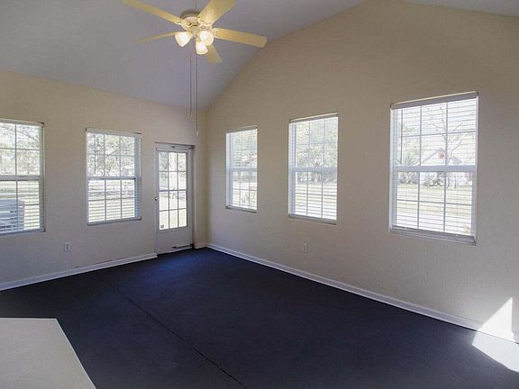 2nd image of 2165 Calle De Cantabria