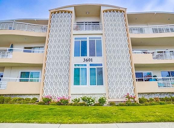2nd image of 3601 E Ocean Blvd Unit 2B