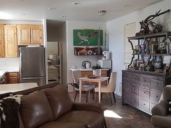 Mid LR toward Kitchen