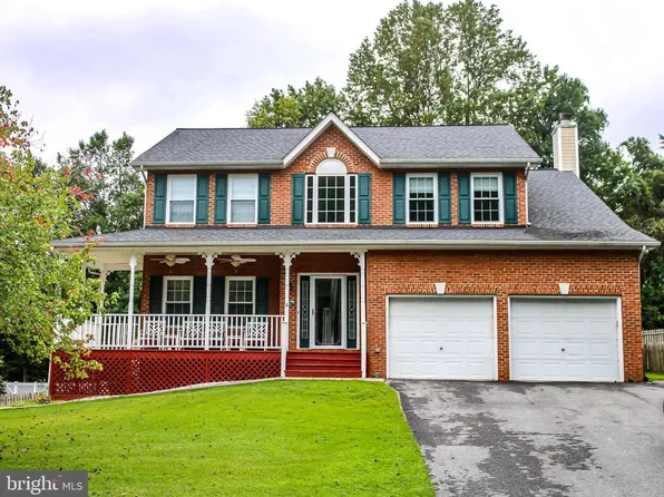 56 Cross Point Dr, Owings, MD 20736