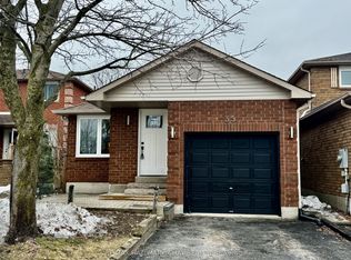 35 Geddes Cres, Barrie, ON