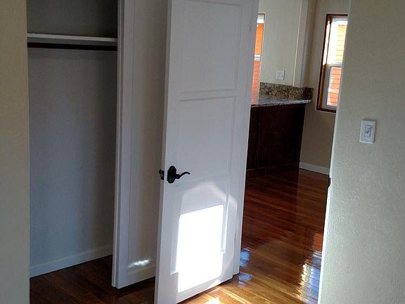 5th image of 4413 41st St