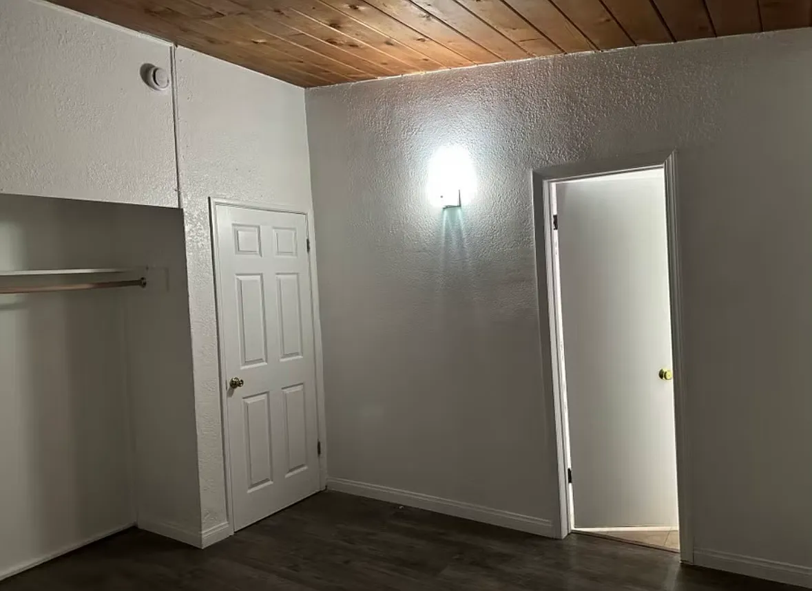 1 bed, 1.0 bath, 500 sqft, $1,500 — Photo 2