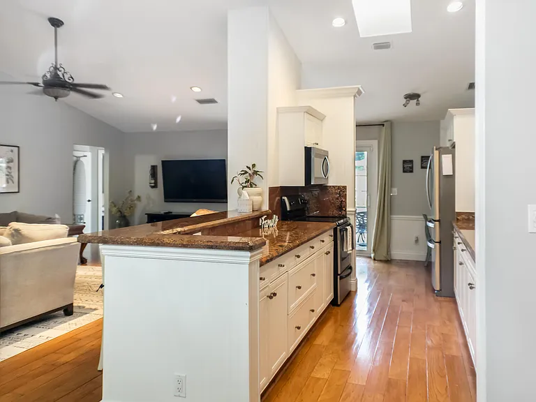 874 Blueberry Dr — Photo 7