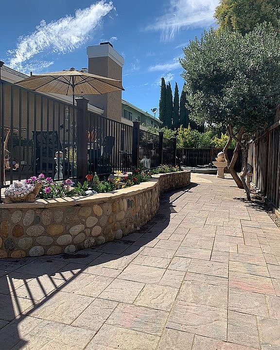 2nd image of 15880 Descansa Ct