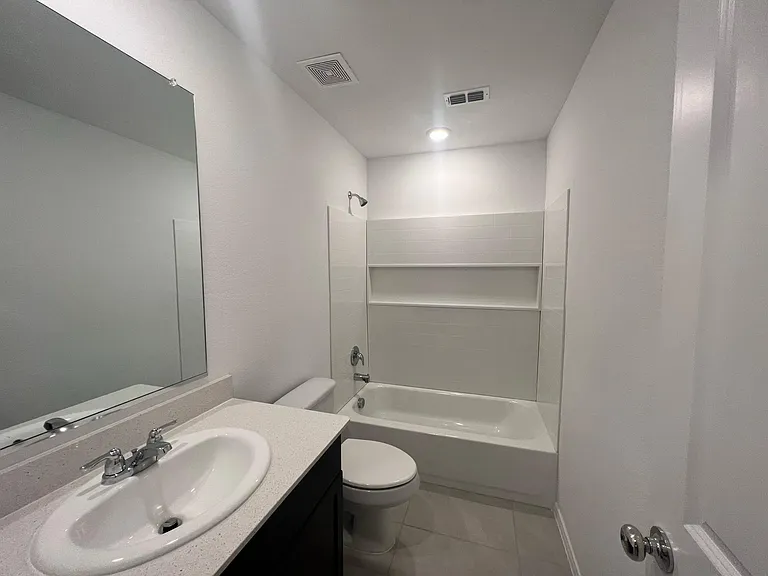 2903 Greenhorn Ave — Photo 4