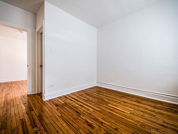 4th image of 8000 S Ellis Ave #5626