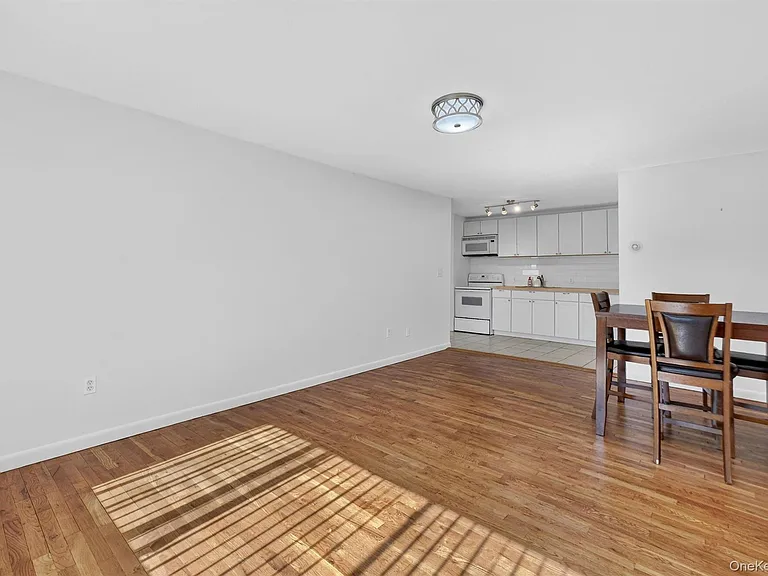 810 Blooming Grove Tpke #60 — Photo 5