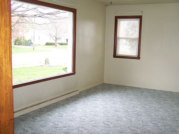 Bright & cheery living room