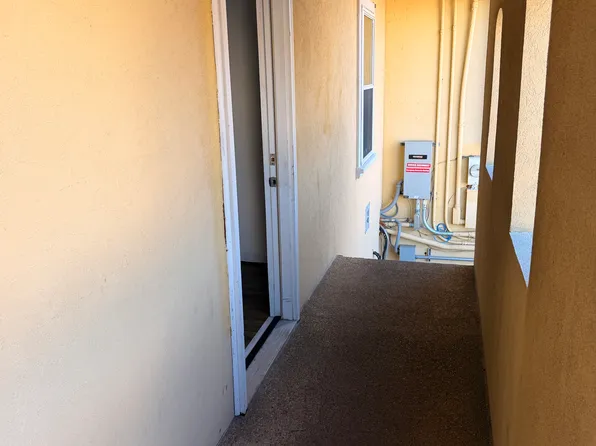 4411 Chastant St #B, Metairie, LA 70006