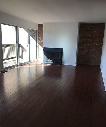 3rd image of 5823 Oakwood Dr APT B