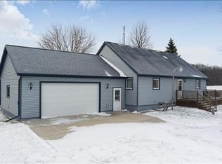 4317 Center Rd, Manitowoc, WI 54220