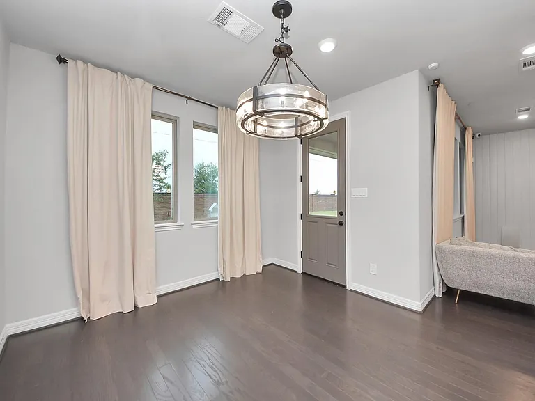 108 Summer Pool Ct — Photo 13