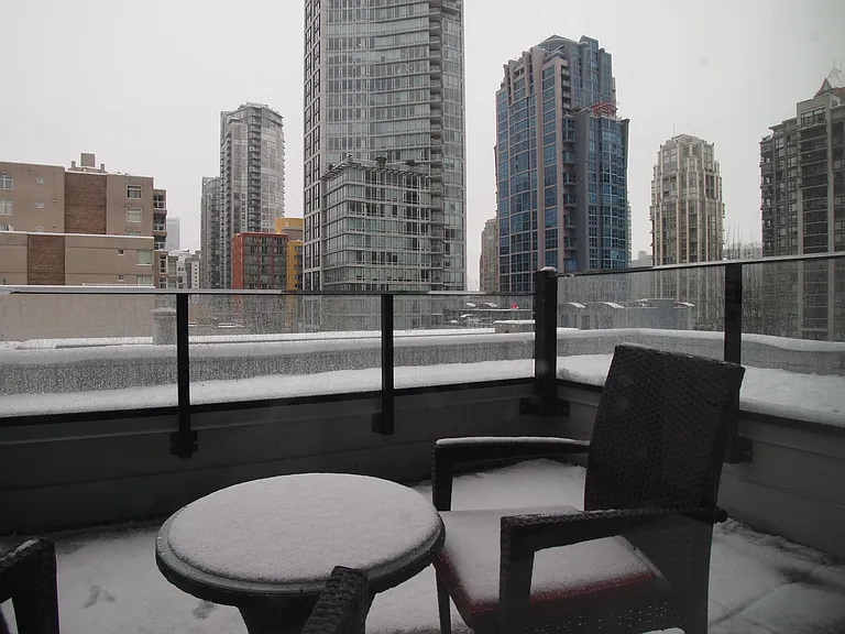 1325 Rolston St #503 — Photo 10