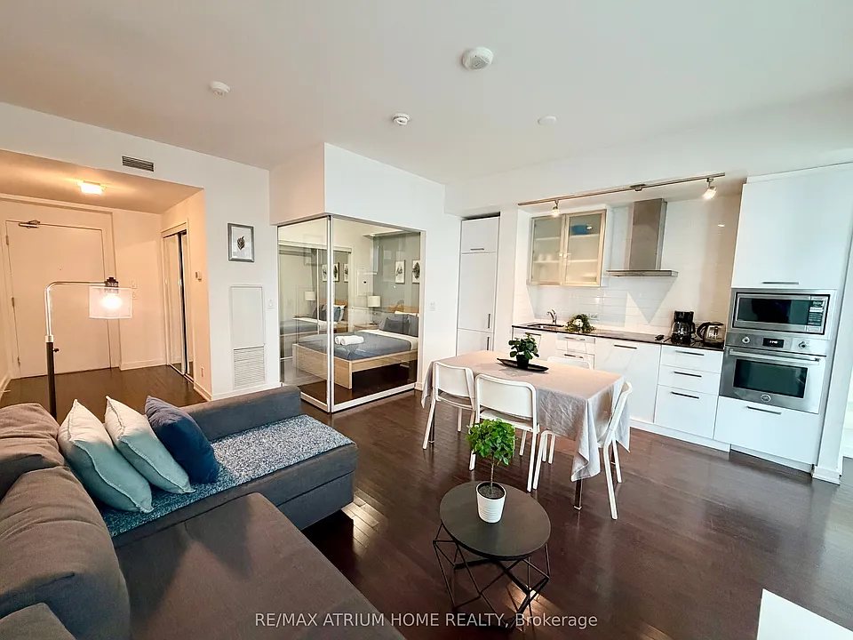 14 York St #1501