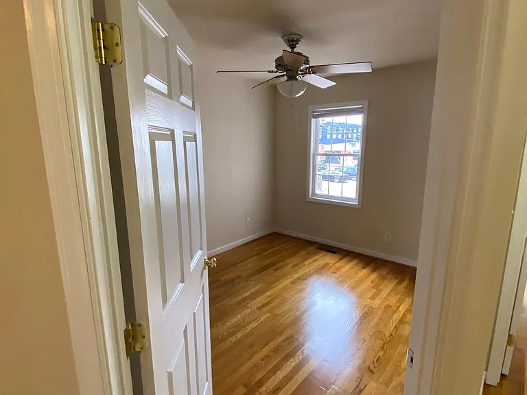 1512 W Cary St — Photo 39