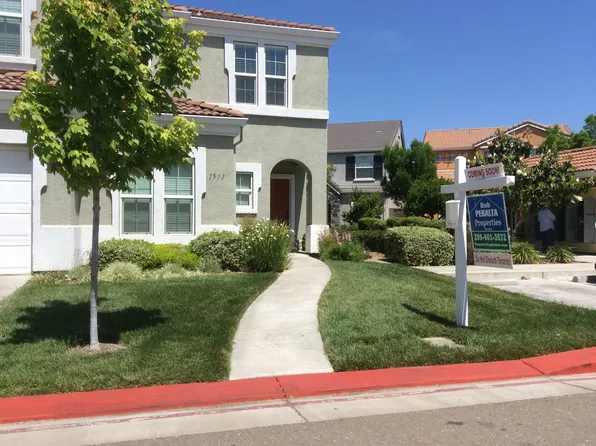 1571 Fog Bank Dr, Stockton, CA 95204