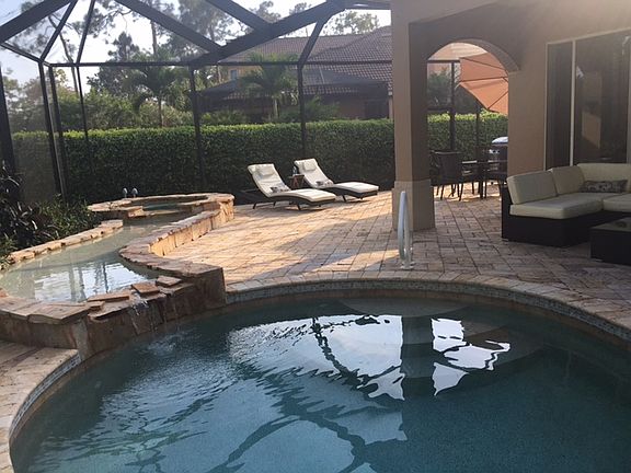 Hot tub with river to pool