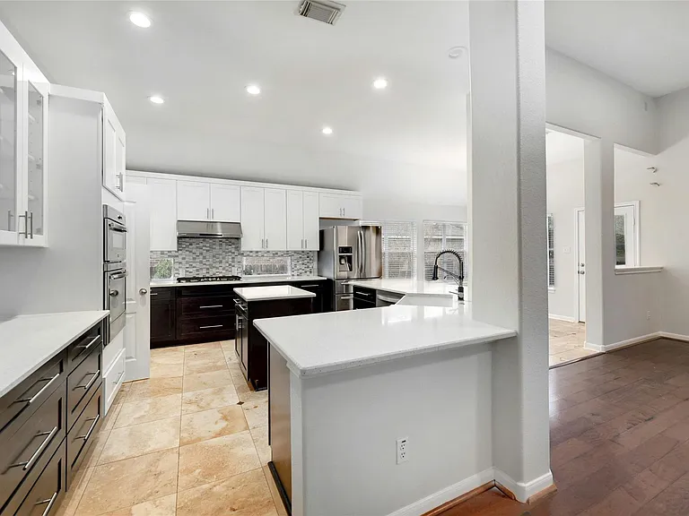 3806 Azur Ln — Photo 13