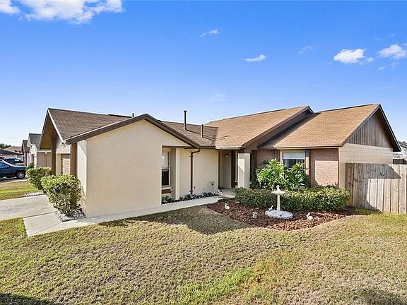 2nd image of 3214 Feather Ln