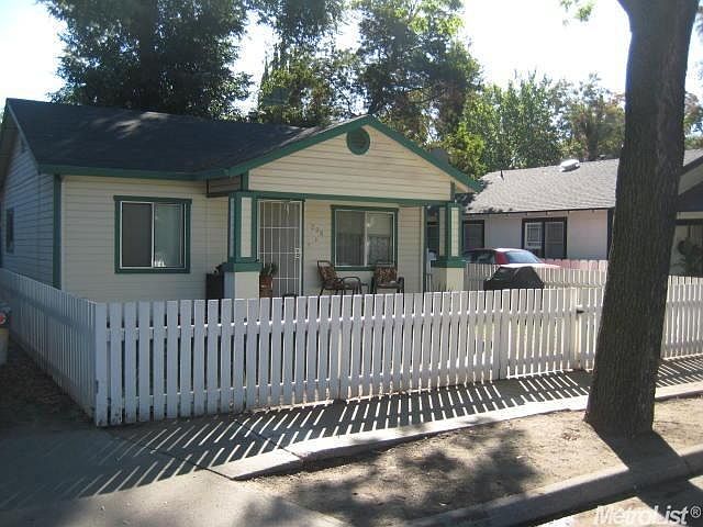 1st image of 238 Semple St