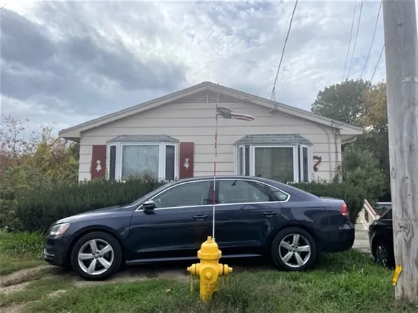 7 Rose Ave, Braintree, MA 02184