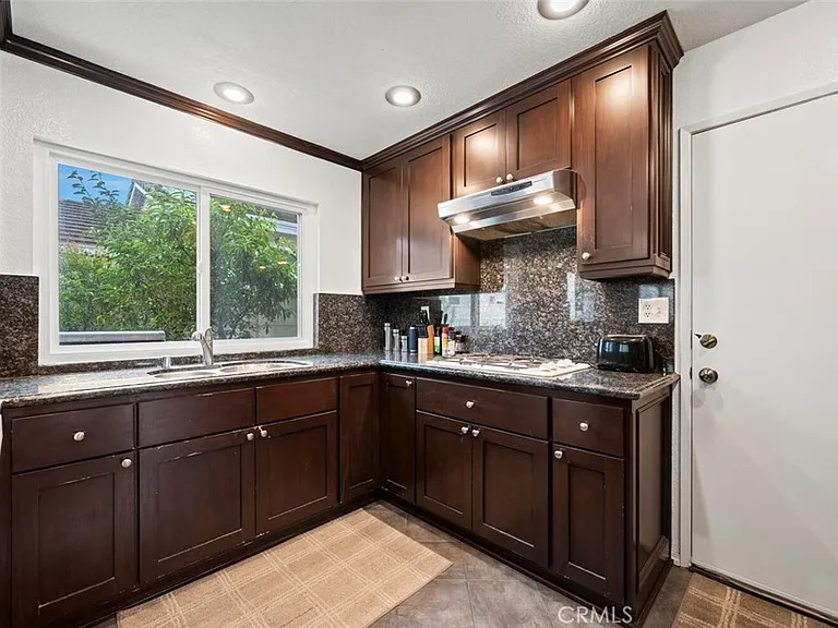 36 Woodswallow Ln — Photo 9
