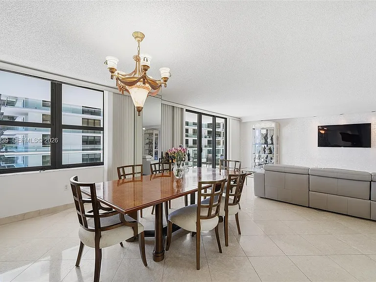 9801 Collins Ave #14D — Photo 32