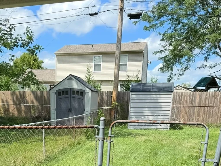2526 Rochester Ave — Photo 20