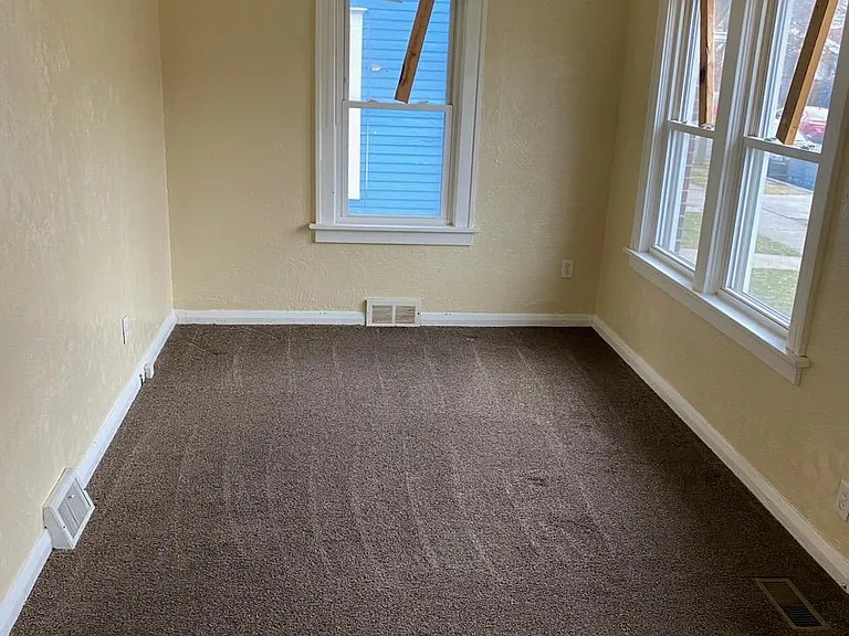 44 E Oakland St — Photo 2
