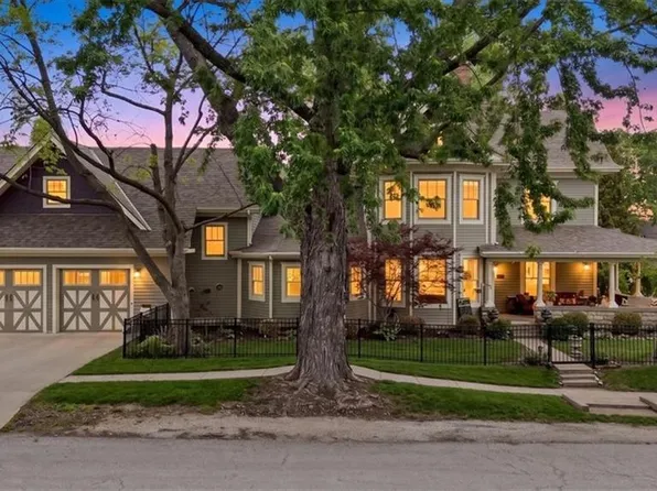 105 SW 15th St, Blue Springs, MO 64015