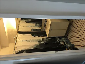 Rented by R New York