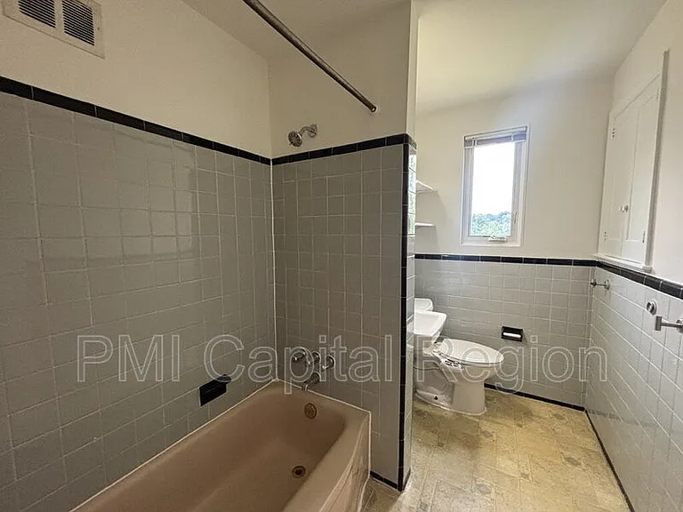 2929 Terrace Dr — Photo 12