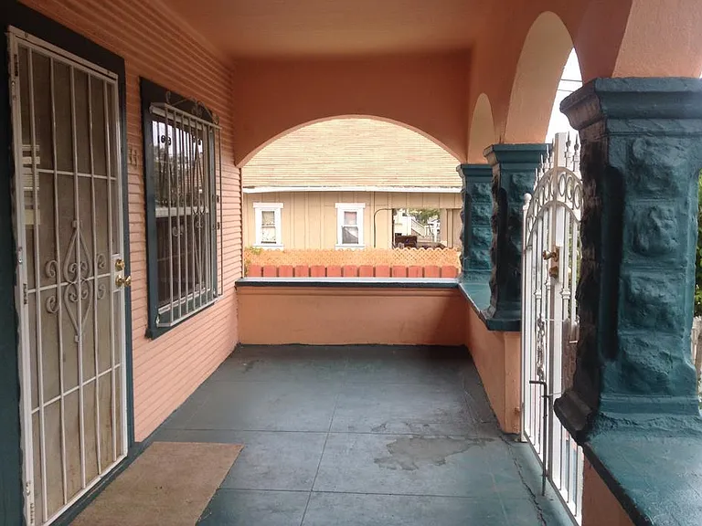 411 S Pilgrim St #A — Photo 3