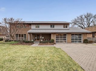 2076 Valley Lo Ln, Glenview, IL 60025