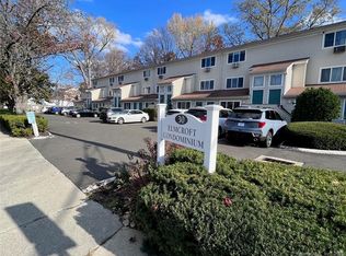 30 Elmcroft Rd APT 1, Stamford, CT 06902