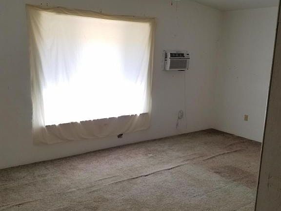 4th image of 522 E Mecham Dr