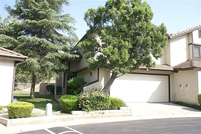 FRONT OF UNIT