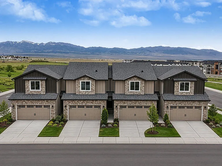 Ledger Cove Townhomes — Photo 5