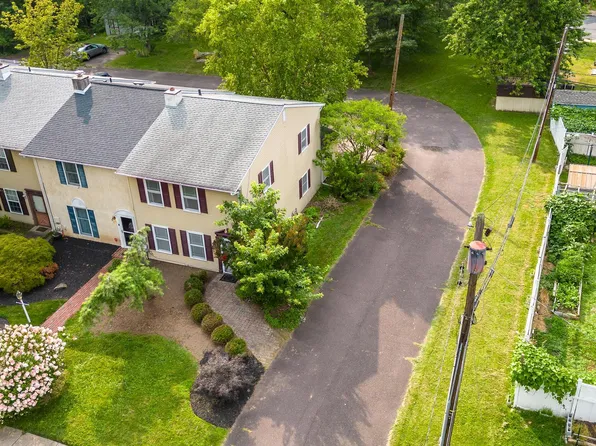 702 Jackson St, Lansdale, PA 19446