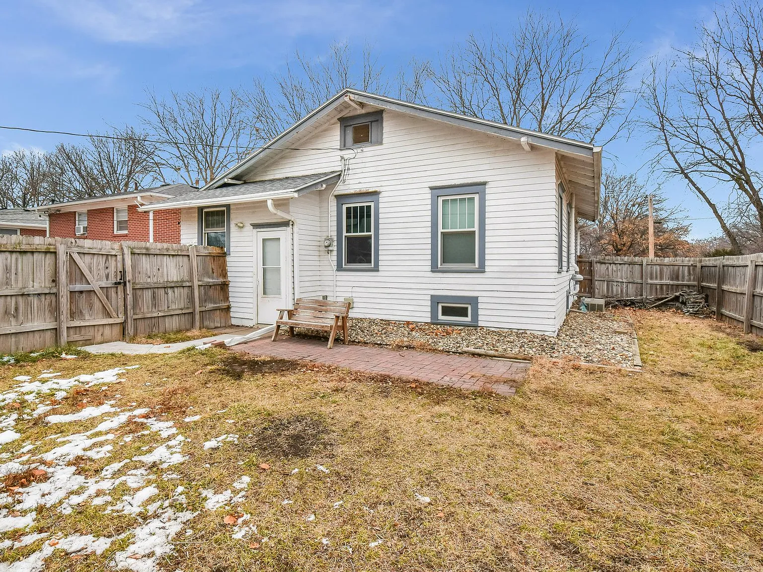 2 bed, 1087 sqft, $1,540 — Photo 3