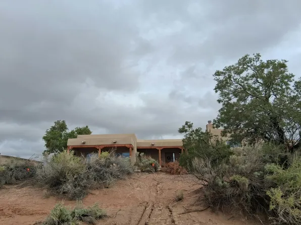 6021 Del Carmen Dr NE, Rio Rancho, NM 87144