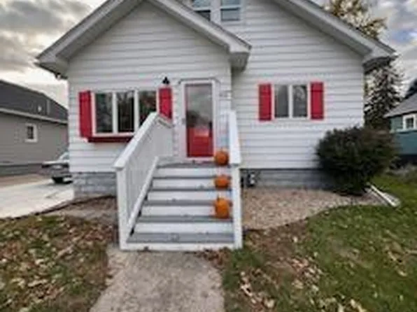 810 S Prairie Ave, Fairmont, MN 56031