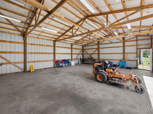20731 Columbine Dr, Warrenton, MO 63383