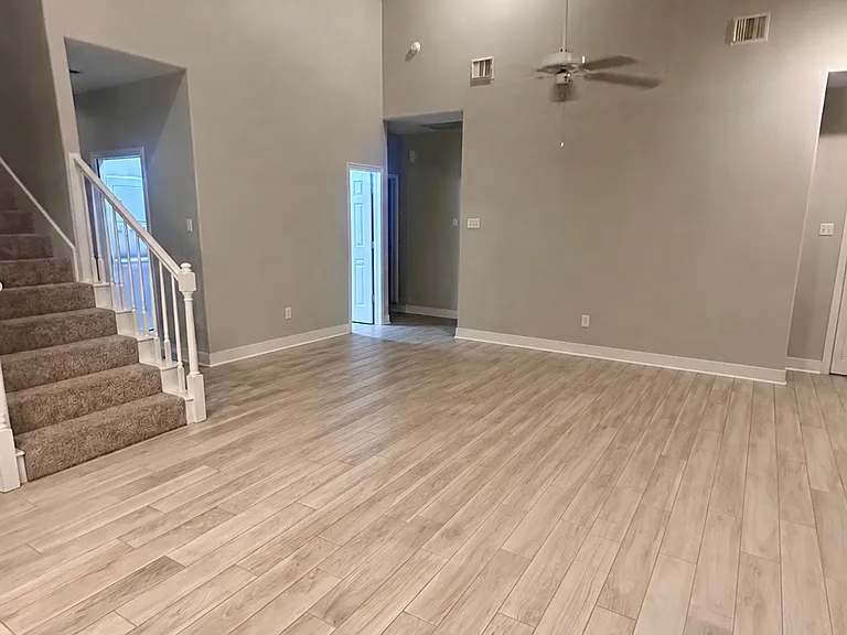 125 Live Oak Ln — Photo 11