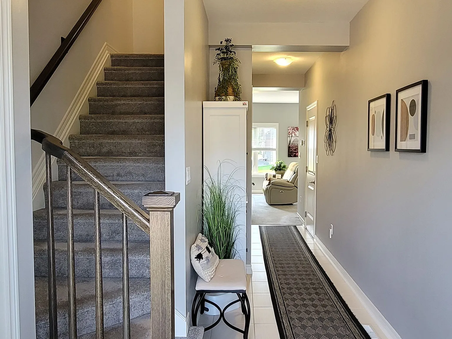 3 bed, $2,550 — Photo 2