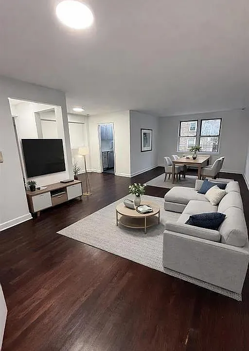 154 Ravine Ave #3B